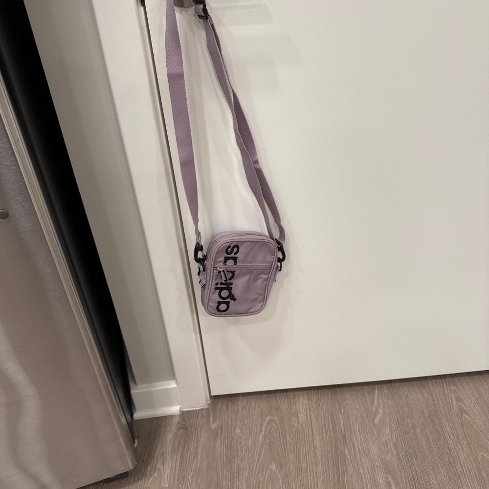 Adidas crossbody - Picture 2 of 2